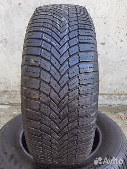 Bridgestone Weather Control A001 215/65 R16 102V