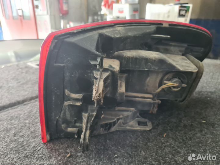 Задний диодный фонарь Volkswagen tiguan 1