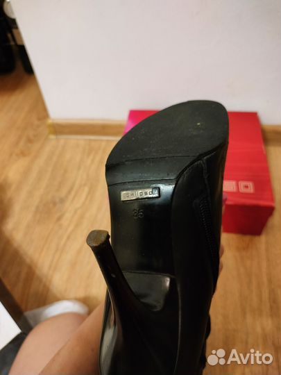 Сапоги демисезонные 35