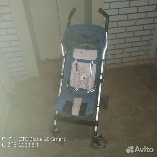 Прогулочная коляска трость