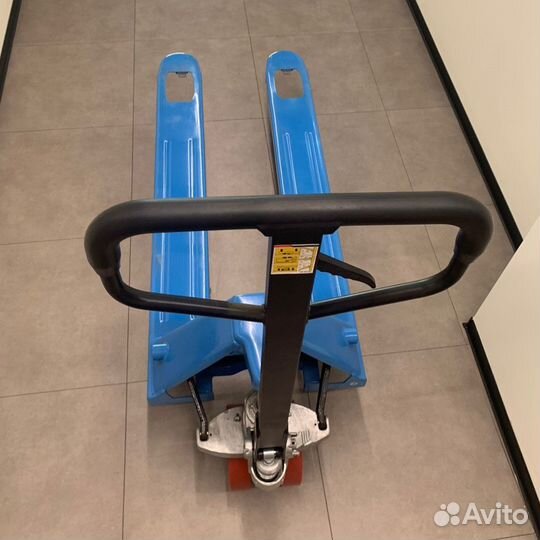 Рохля TOR 2500 кг RHP BF (резин. колеса)