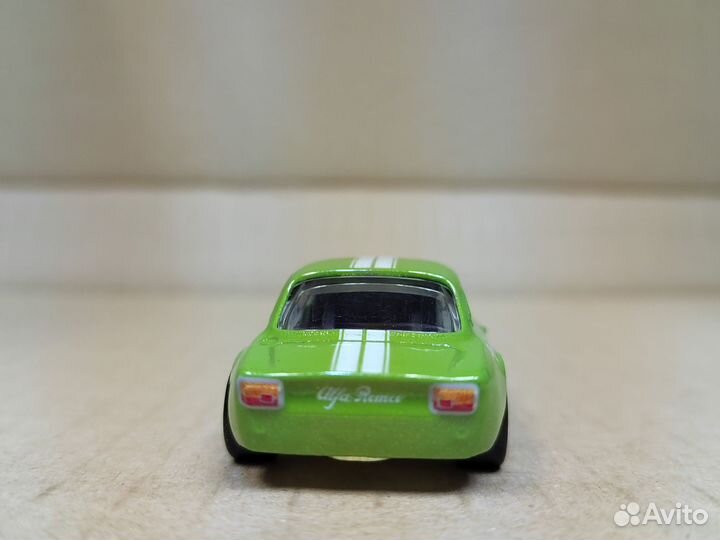 Hot Wheels Alfa Romeo Giulia Sprint Euro Speed