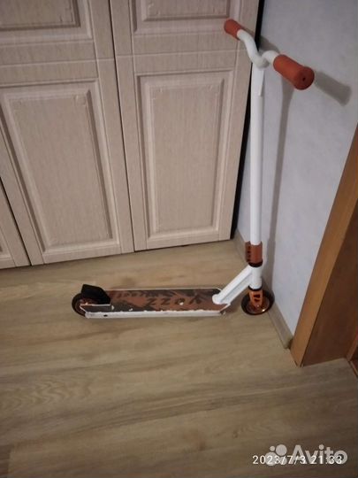 Трюковой самокат