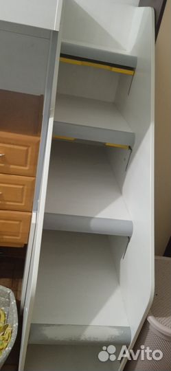 Кровать двухьярусная