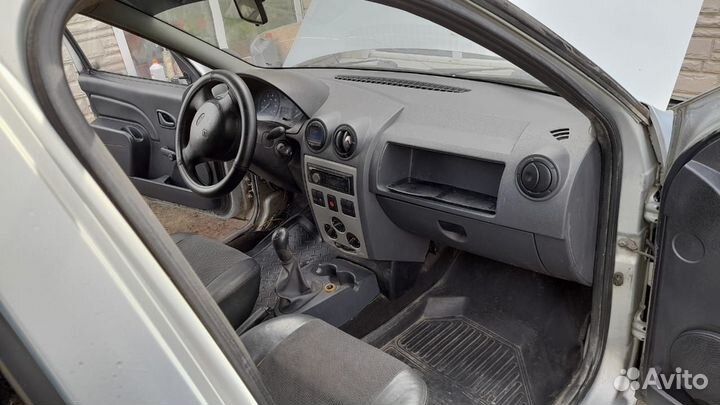 Renault Logan 1.4 МТ, 2007, битый, 270 000 км