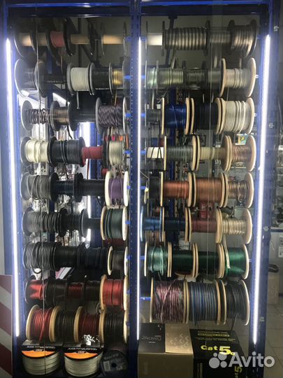 Canare,Klotz,Neutrik,Daxx,Extron,Kramer