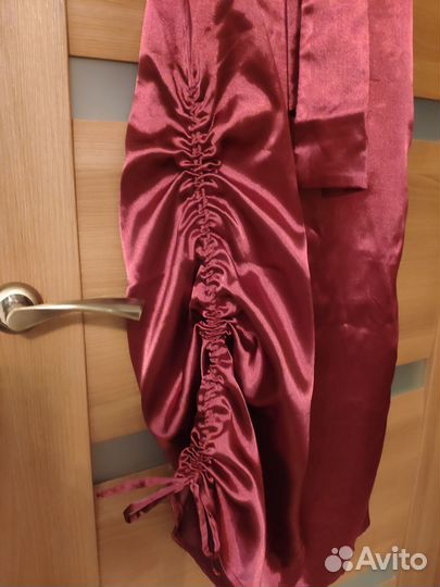 Вечернее платье в пол 42