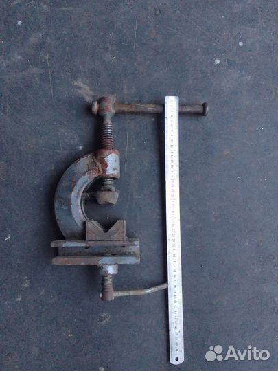 Тиски трубные советские СССР