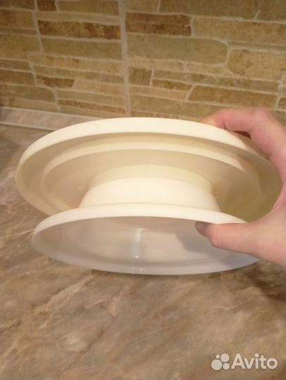 Вращающийся поднос