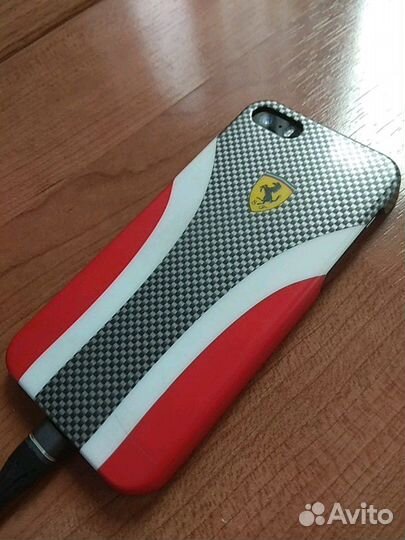 Продам чехол айфон 5S