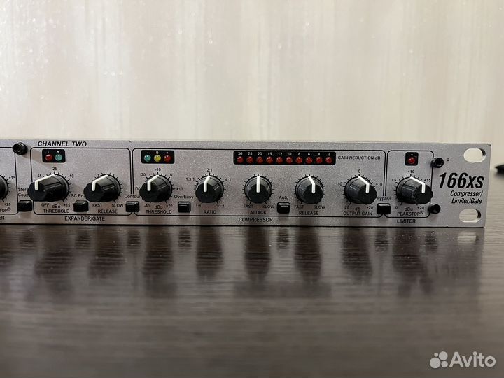 Dbx 166xs (компрессор, лимитер, гейт, 2 канала)