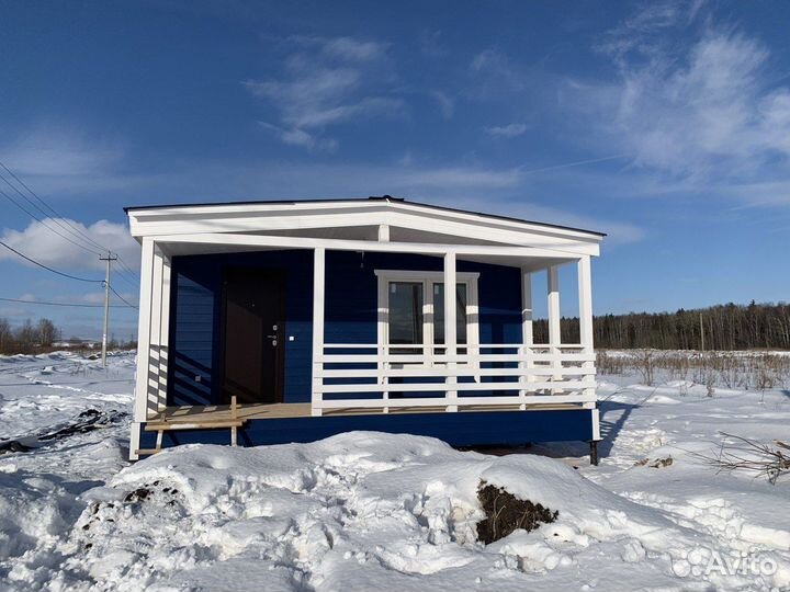 Дачная каркасная бытовка с террасой