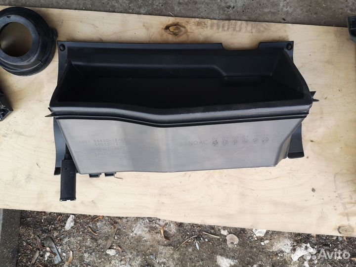 Бардачок крышка для Toyota Corolla E150 2010-2013