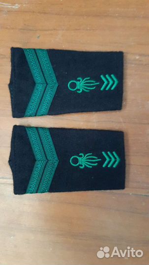 Погоны капрала, иностранный легион