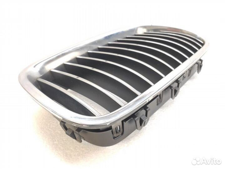 Решетка радиатора передняя правая Bmw 5-Series F10