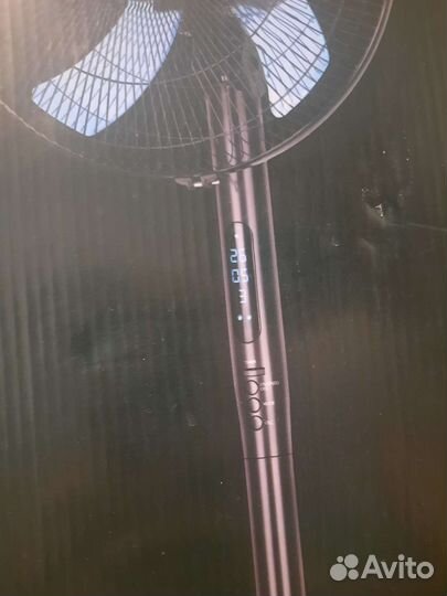 Вентилятор напольный с пультом