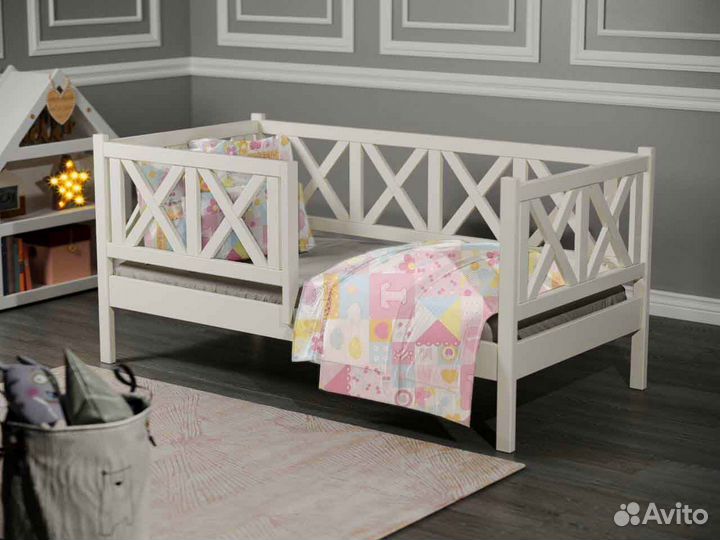 Кроватка для малыша с бортиком берёза софа