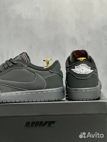 Nike air jordan 1 travis scott black phantom