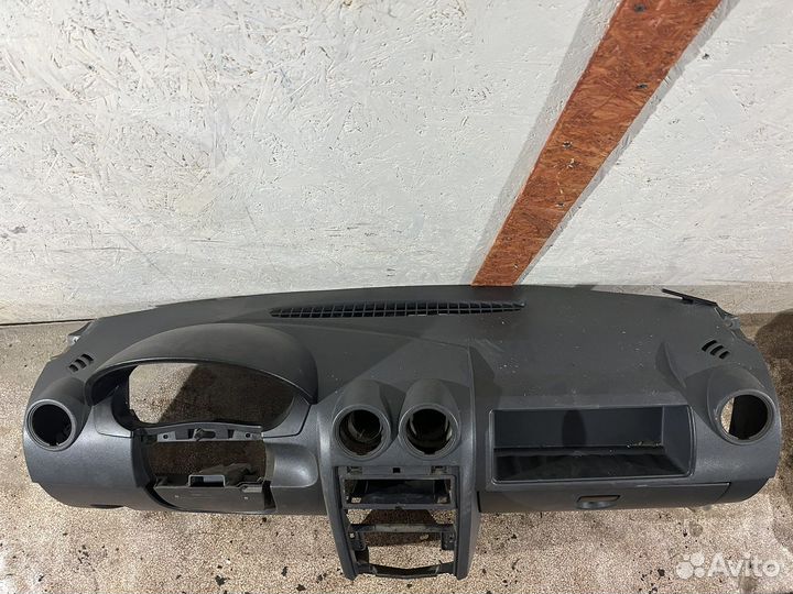 Торпедо renault logan 1