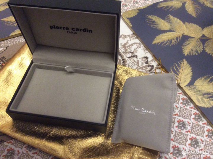Коробочка для коллекционеров Pierre Cardin Paris