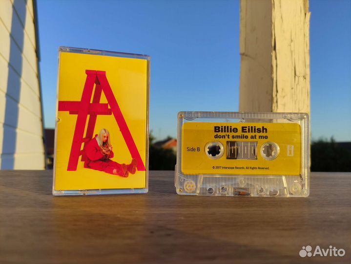Billie Eilish аудиокассеты