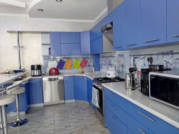 Коттедж 226 м² на участке 25 сот.