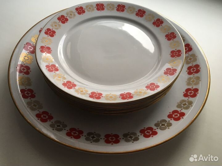 Чайник - тарелки гдр, рюмки СССР