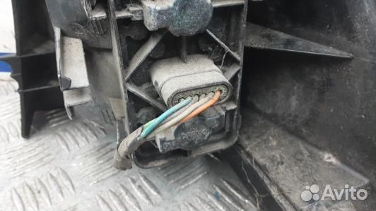 Фонарь задний левый mercedes benz M-class W163 (GE