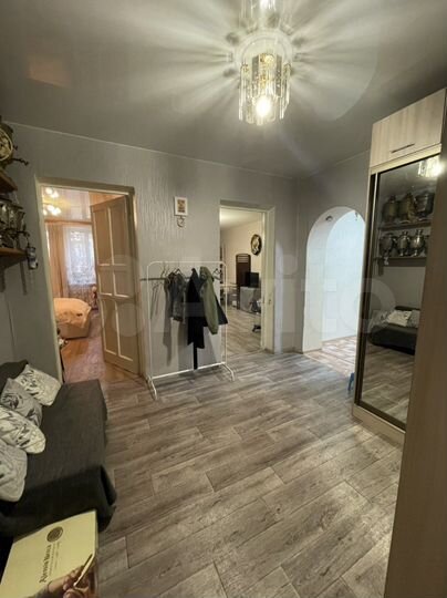 3-к. квартира, 96,1 м², 1/4 эт.