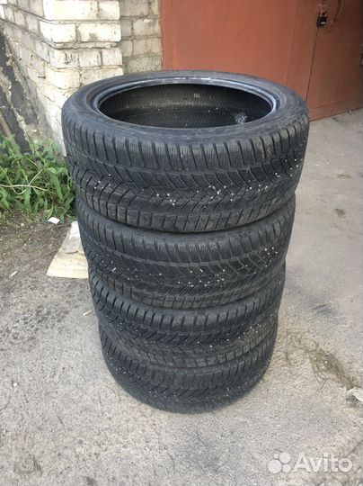 Goodyear UltraGrip Performance 235/45 R18