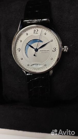 Часы наручные женские механические