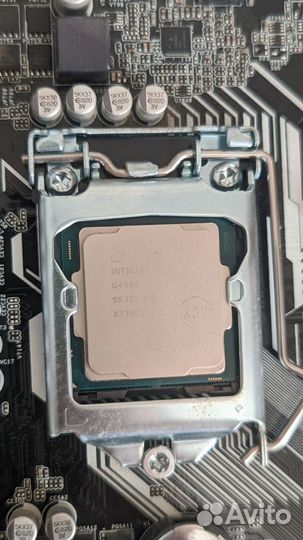 ASRock H110M-DVS + intel pentium G4560 (LGA 1151)