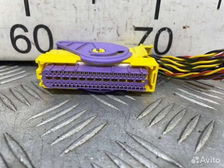 Б/У Разъем для VW Polo (HB) 2009-2017#001