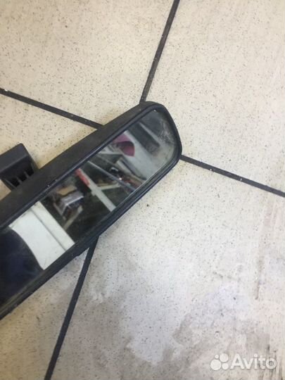 Зеркало салона Renault Logan