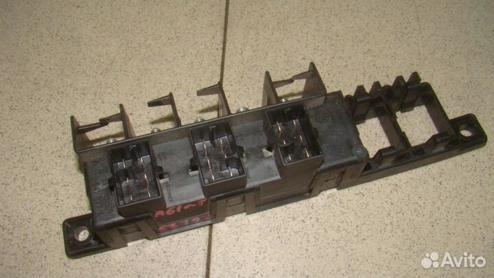 Блок предохранителей Audi A6 (C5)