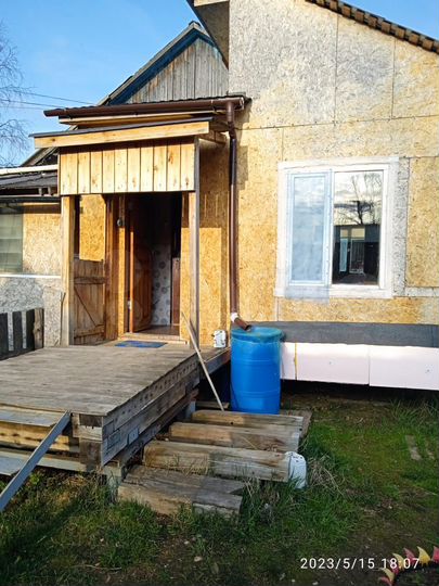 Дом 27,9 м² на участке 6 сот.