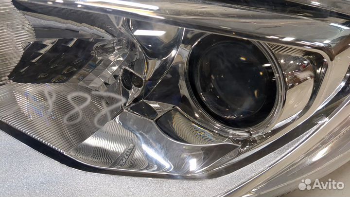 Фара (передняя) Ford Fiesta, 2013