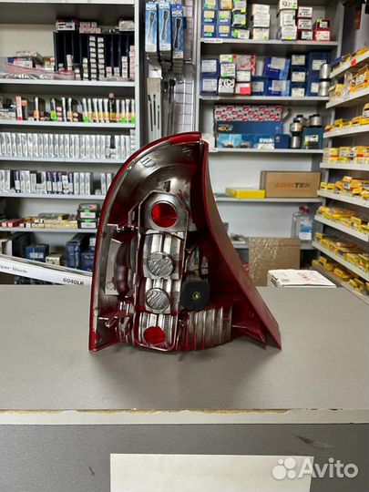 Фонарь задний правый Renault Clio 2 085511941R