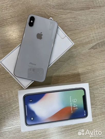 iPhone X, 64 ГБ