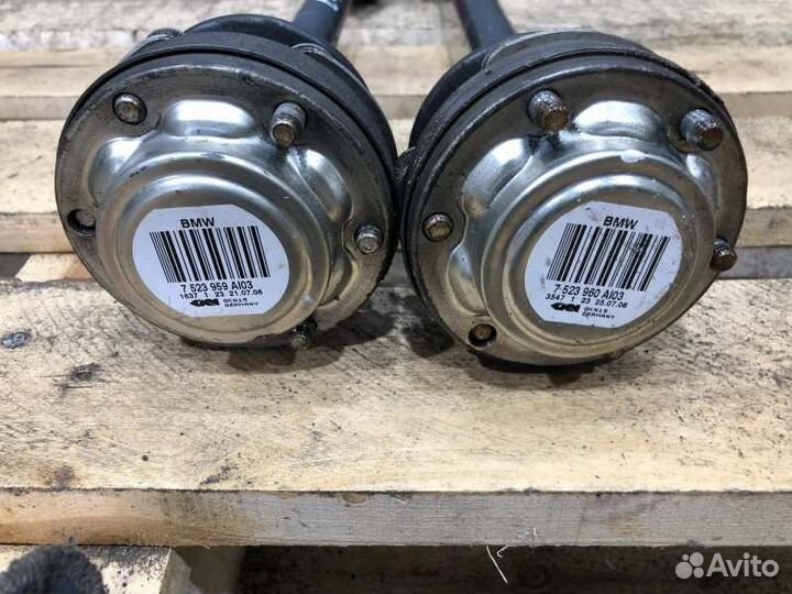 Привод Bmw 1 E87 N46B20BY 2006