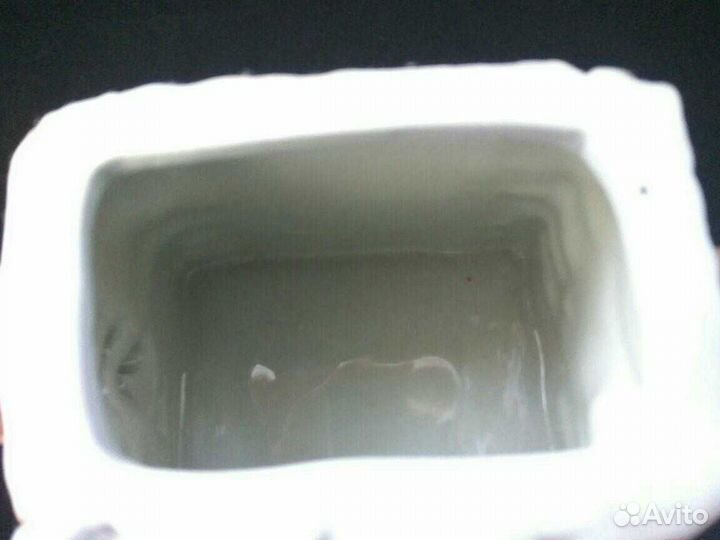 Статуэтка Будды и чайный набор из Китая