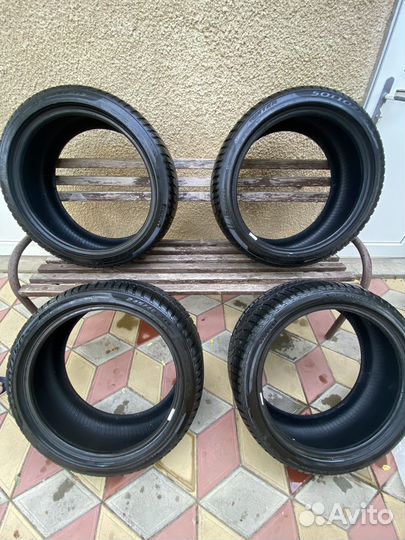Pirelli Winter Sottozero 245/40 R19 и 275/35 R19