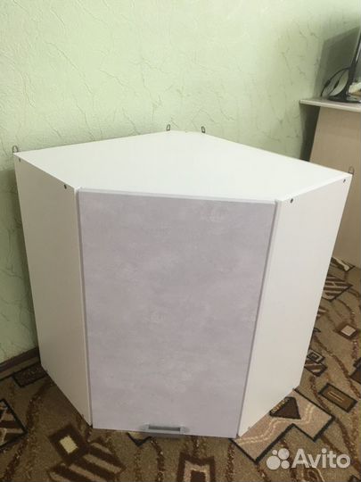 Кухонный шкаф