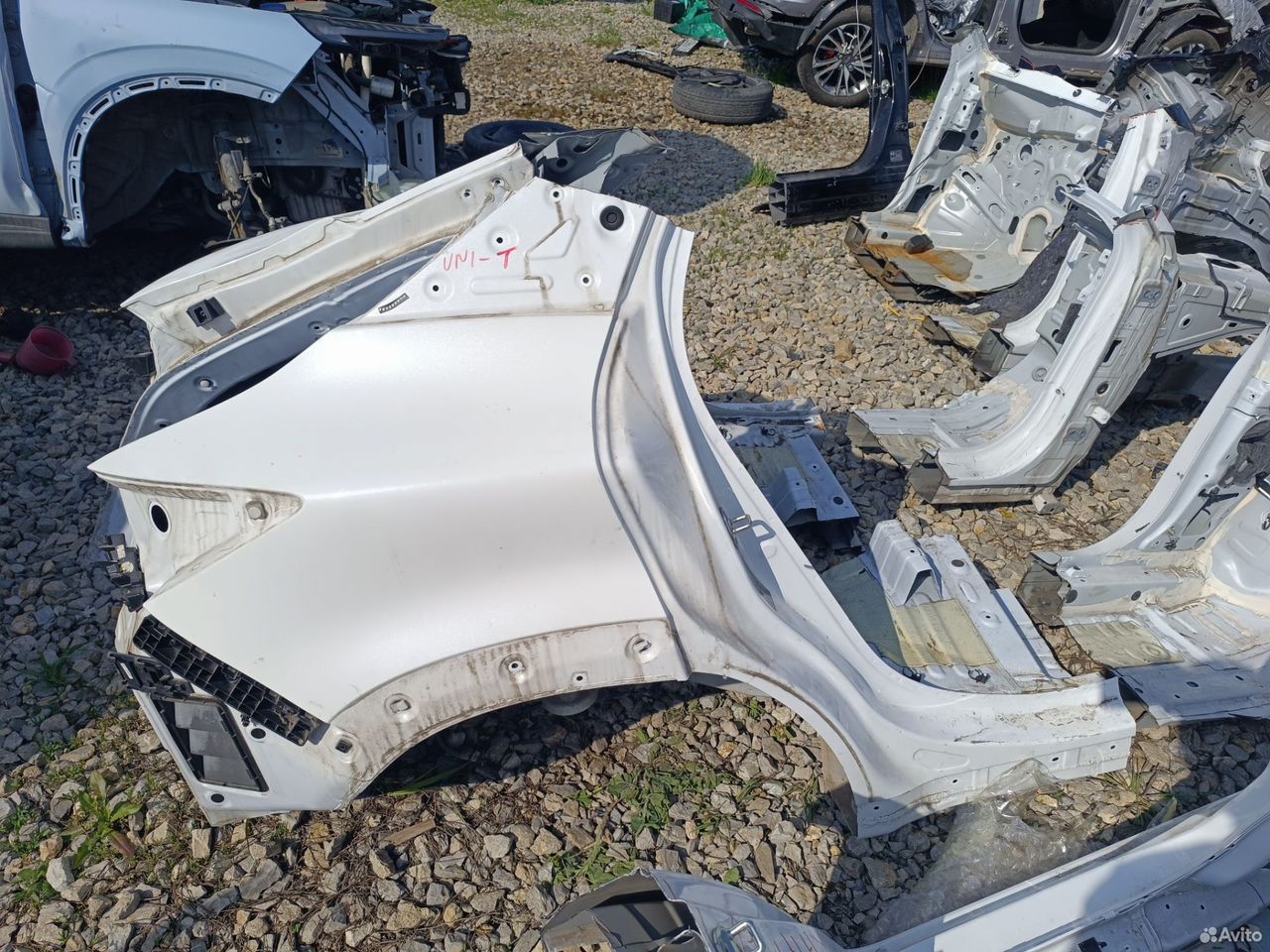 Крыло заднее правое Changan Uni-T Уни Т