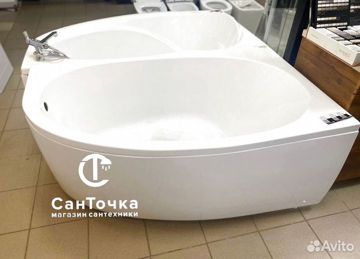 Ванна акриловая ассиметричная