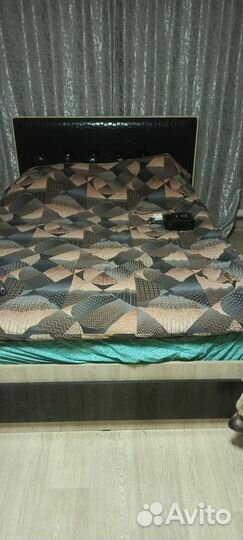 Кровать 2х спальная 140*200