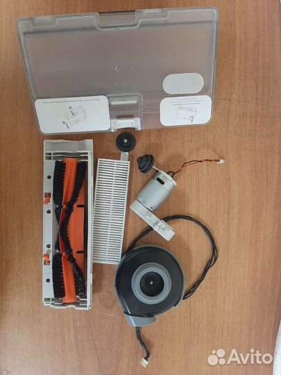 Робот пылесос Xiaomi G1 на запчасти (разбор )