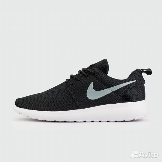 Кроссовки Nike Roshe Run Black / White Wmns