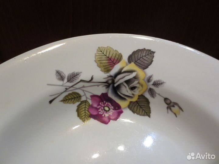 Тарелки Фарфор Польша 5 штук суповые и десертные