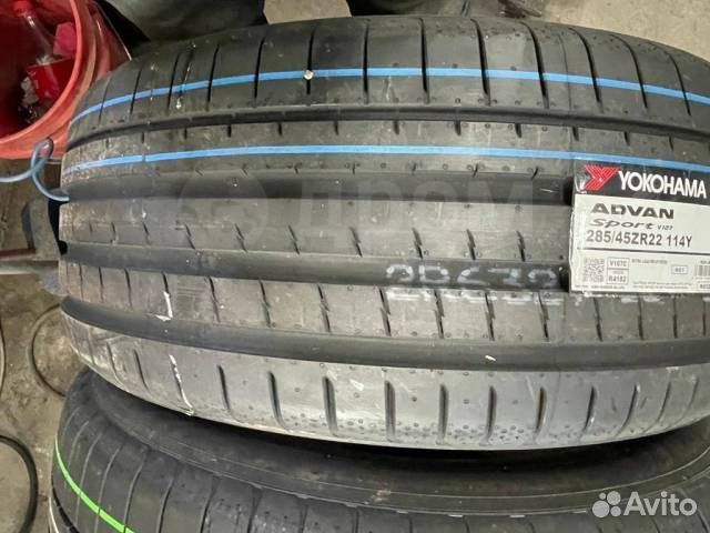 Yokohama Advan Sport V107 265/40 R21